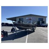 2014 Crestliner Fish Hawk