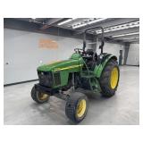 2004 John Deere 5220
