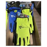 3 sets of Gloves sz L - New