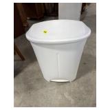 Lidded Trash Can