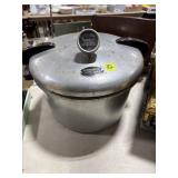 Presto Pressure Cooker/Canner