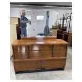 8 Drawer Dresser w/ Mirror