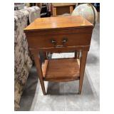 Table w/ Drawer