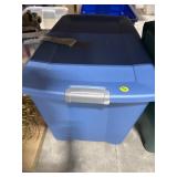 Large Blue Tote w/Lid