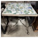 Occassional Table 23x19x24H