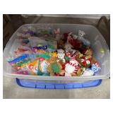 Ty Beanie Babies in Tote w/Lid