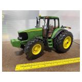 JD 7320 Tractor -Missing 1 Side Mirror