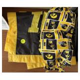 Iowa Hawkeyes Flag & Bag Holder