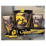 Hawkeye Semi, Plastic Bucket &  Glasses