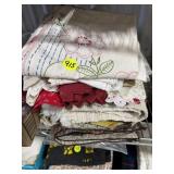 Table Runners & Place Mats