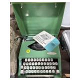 Star-lite Typewriter in Case