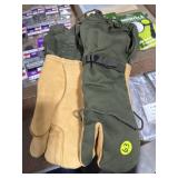 ARMY Mittens
