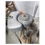 Evinrude Elto Out Board Motor - Motor turns free