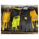 NEW Gloves (4 Pr.)
