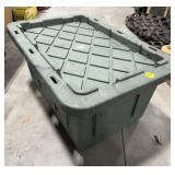 Green Lidded Tote