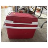 Rubbermaid Cooler