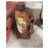 6 T Bottle Jack - No Handle