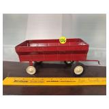 Ertl Wagon Missing 1 Tire