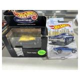 2 NEW Hotwheel Cars
