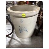 5 Gal Crock -Chip on Bottom