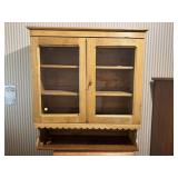 Cabinet  39'x34'