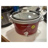 Red Sm/Med. Crock Pot