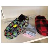 Slippers & Socks