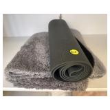 2 Rugs & Non Slip Mat