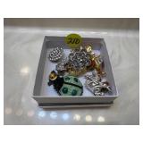 Pins/Broches