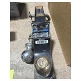 Reece Receiver Hitch w/ 2" & 1 7/8" Balls