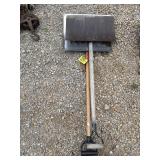 Snow Shovels(4)