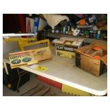 Skeet Trap Clay Thrower with 2 Boxes of Targets