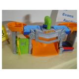 Hot Wheels Race and Go Trackset