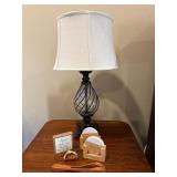 Table Lamp with Twisted Metal Design and Accessori