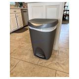 Gray Step Pedal Trash Bin with Lid, Approx. 13-Gal