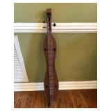 Wooden Appalachian Dulcimer with Heart-Shaped Soun