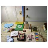 2 zipper bank bags, Drey vintage canning jar, and