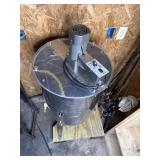 Honey extractor like new lid has been repaired