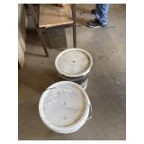 2 5 gallon bucket of sand blasting sand