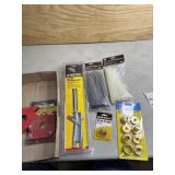 Engine cleaning Gun, black & white zip ties, air