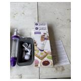 Wilton Dessert decorator and more