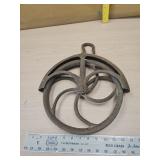 Vintage  well pully
