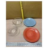 2 clear Pyrex Bowls and 2 Fiesta plates