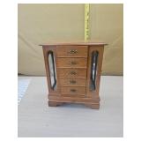 Jewelry  box and jewelry