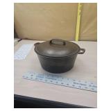 4qt cast iron Dutch oven