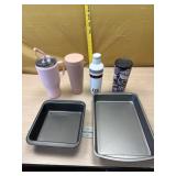 Cake pans, 4 travel cups