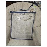 Queen crochet bead spread