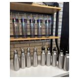 (4) 26 oz stainless water bottles with clip, (5)