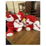 3 Valentine bears