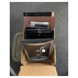 Lg lot of picture frames